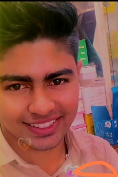 Anowir, 18, Oman