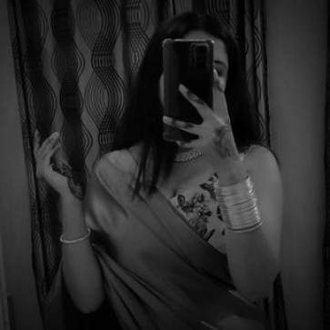 Riya, 20, India