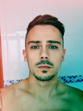 Ian, 32, Spain