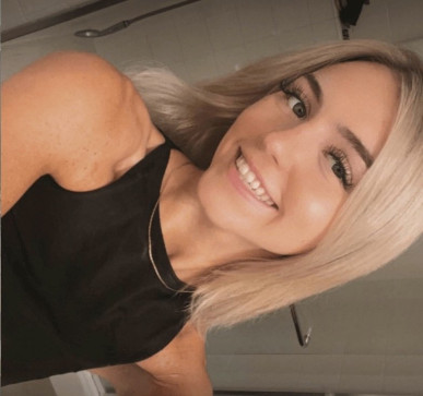 Olivia, 18, United States