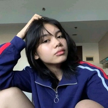 Dia, 18, Philippines