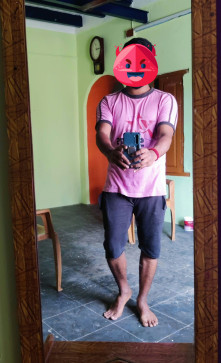 Lstieeking, 29, India