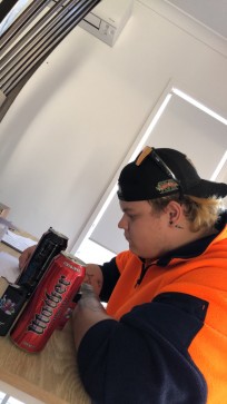 Alex, 19, Australia