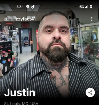 Justin, 44, United States