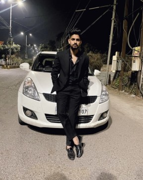 Kartik Lohan, 24, India
