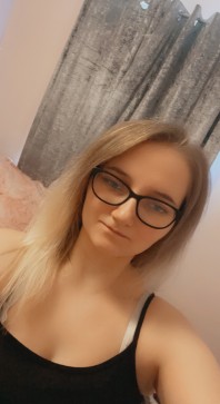 Gabi, 27, United Kingdom