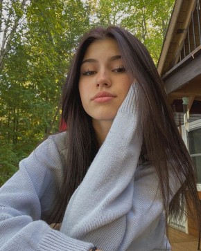 Sanamika , 20, India