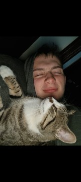 Petar, 21, Bulgaria