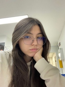 Emma, 22, Argentina