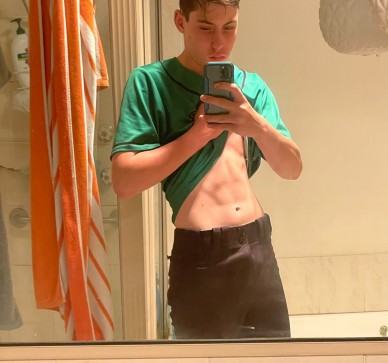 Tommygun, 18, Australia