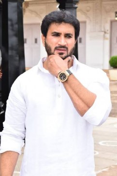 Aslam, 25, India