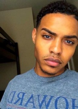 Nukeabustya, 18, United States