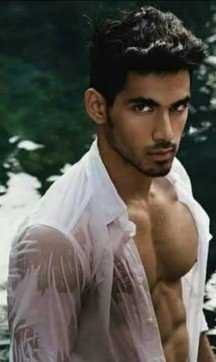 Coolguy, 26, India