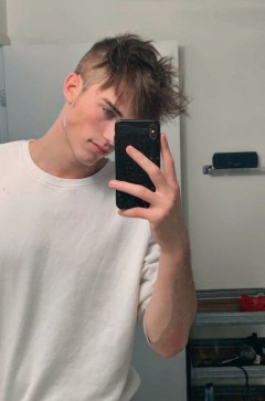 Charlie, 25, United States