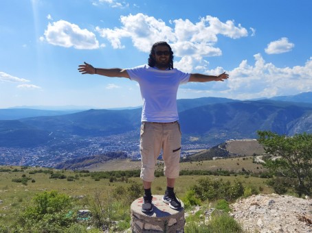 Arab, 37, United Kingdom