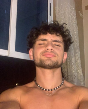 Ramy, 22, France
