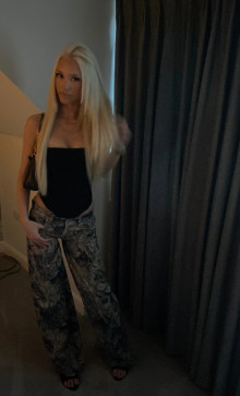 Lilly, 19, United Kingdom