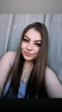 Sabina, 24, Romania