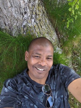 Mavros, 45, United States