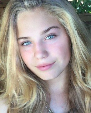 Sabrina , 18, United Kingdom