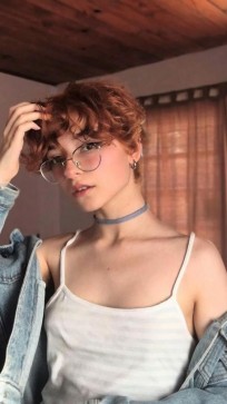 Hannah, 18, United States