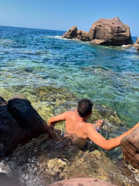 Hama, 21, Tuvalu