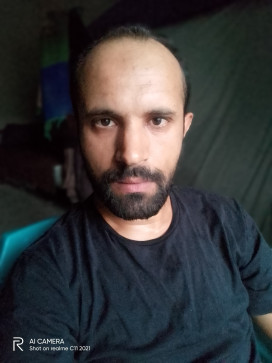 Salah, 34, Tunisia