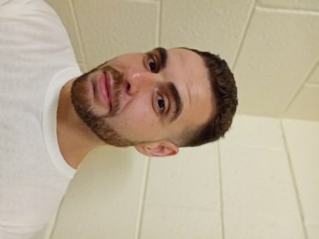 Handsomeguy, 25, United States