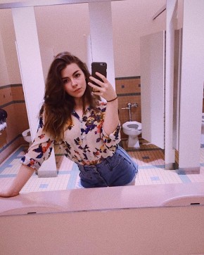 Alexa, 18, United States