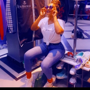 Zara, 34, Qatar