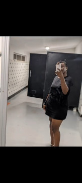 Zara, 34, Qatar