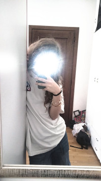 Kim, 18, Italy