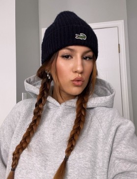 Rosemary, 18, Canada