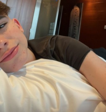 Dan, 18