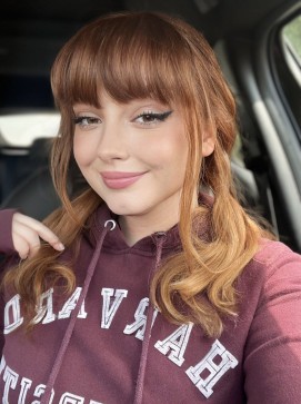 Bella, 21, Sweden