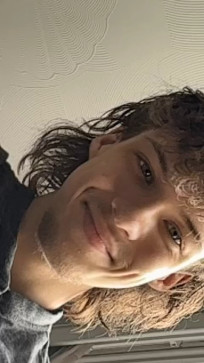 Harrison, 19, United Kingdom