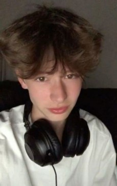 Dominate Me, 19, Poland