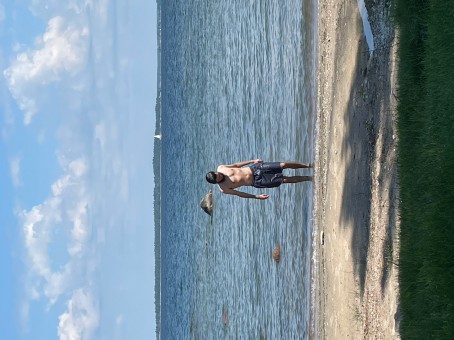 Tonyis22, 22, Canada