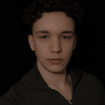 DB, 18, Niger