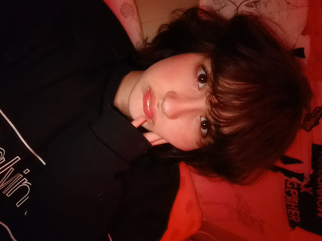 Lily, 18, United States