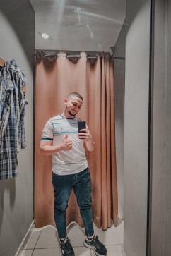 Mohamed, 25, Algeria