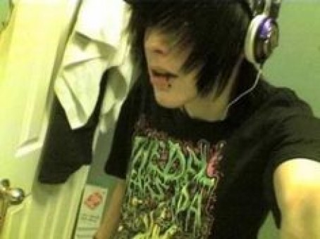 Askingaiden, 18, United States