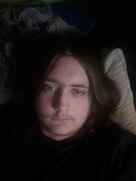 Alex, 18, Canada