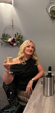 Lucinda, 36, United States