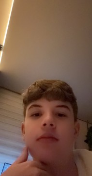 Gabriel, 18, Spain
