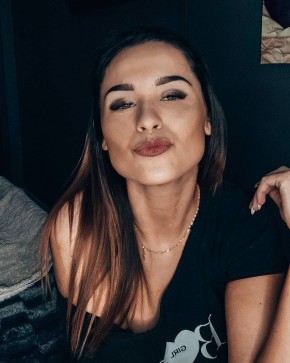 Rebecca, 35, United Kingdom