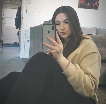 Keira, 18, United Kingdom