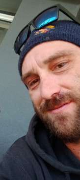 Harley, 39, Australia
