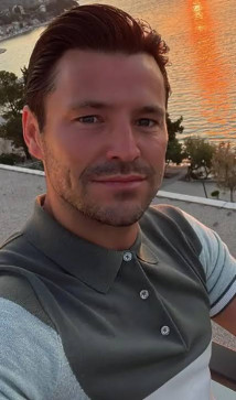 Alex, 29, United Kingdom