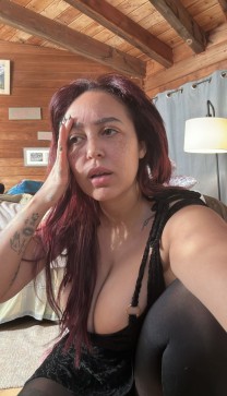 Emily24k, 27, United States